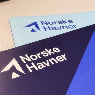 Brosyrer med Norske Havners logo.